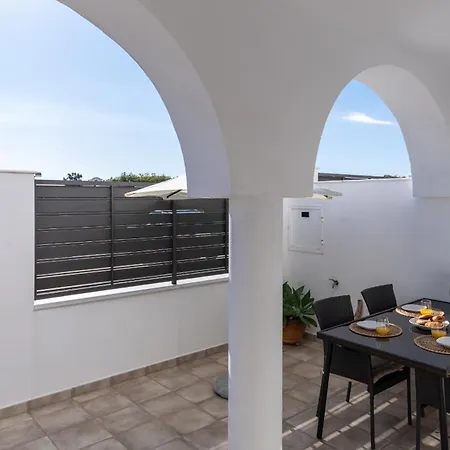 Casa Danesa, With Heated Pool, Gym And Restaurant * Marbella